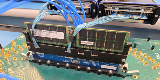 IntrospectTechnology7412DDR5RDIMMRiser