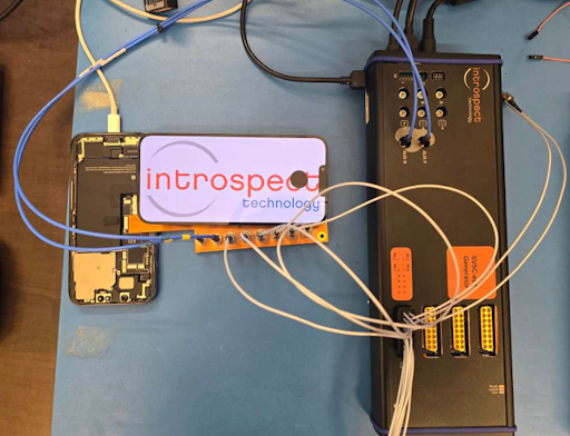 IntrospectTechnology生產的顯示器測試儀器